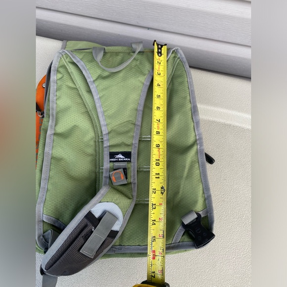 High Sierra one shoulder backpack - Picture 7 of 12